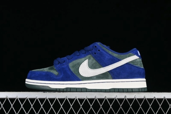 Nike SB Dunk Low Skateboarding Shoes - HF3704-400