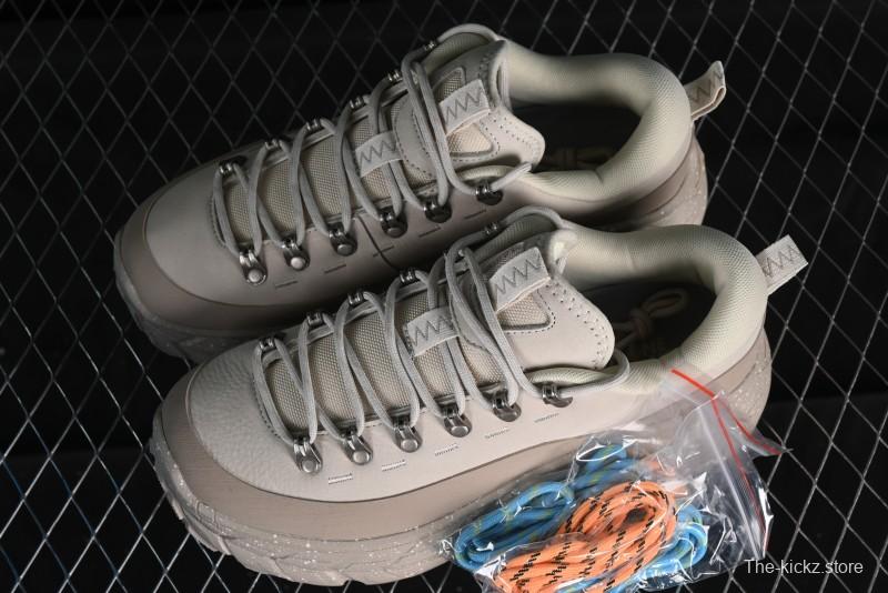 HOKA ONE ONE Tor Summit Low-Top Running Shoes with Geometric Cushioning for Stability and Comfort - 1147952 OLK