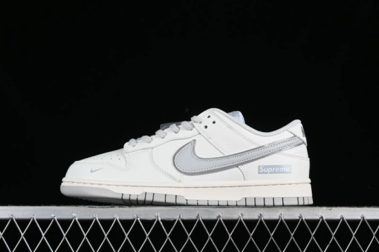 Nike Supreme x Nike SB Dunk Low Casual Skate Shoes in Beige Grey - RM2308-233