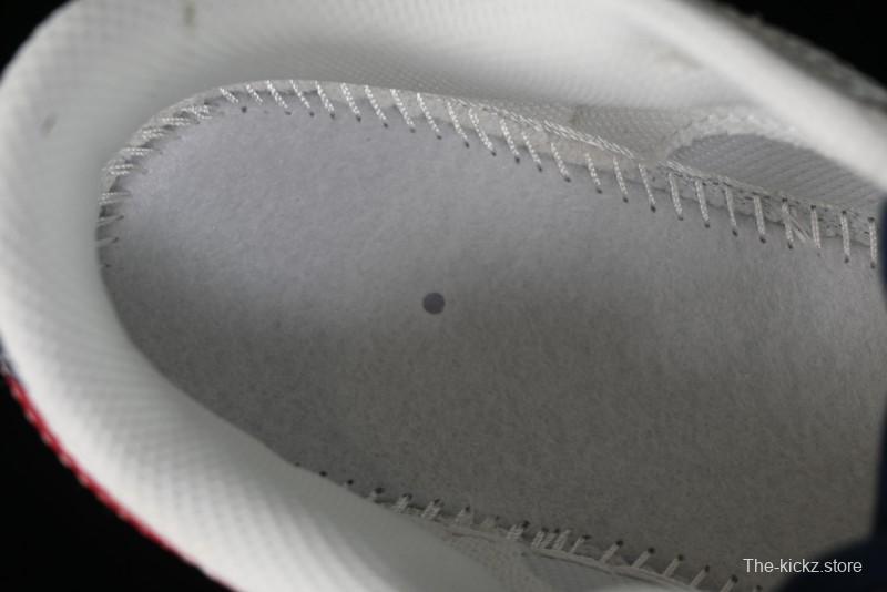 Nike SB Dunk Low Supreme Collaboration - White Dragon Scale Anniversary Custom Low-Top Casual Skate Shoes - BB8685-101