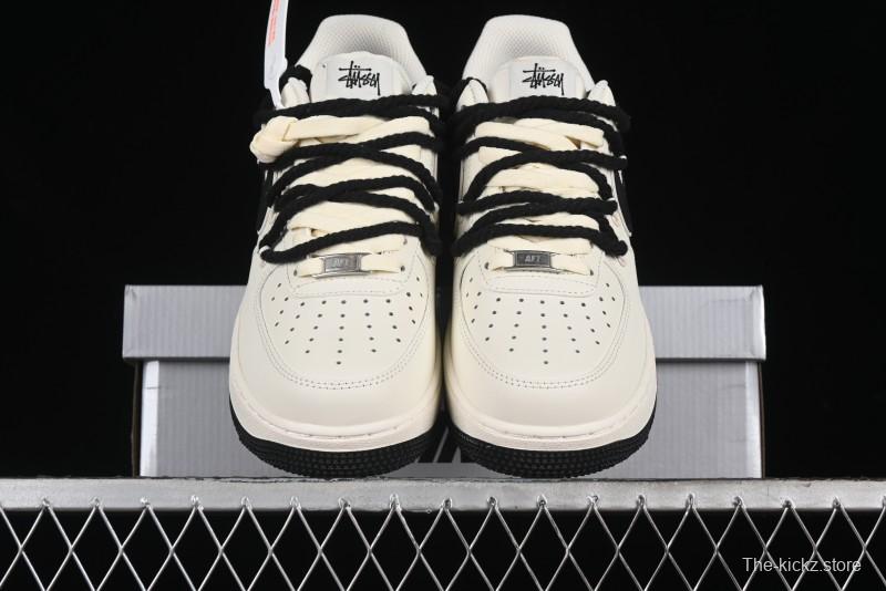 Stussy x Nike Air Force 1'07 Low Casual Sneakers - ZH0316-041