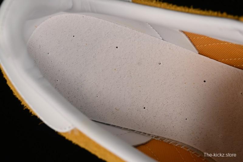 Adidas Originals Gazelle Indoor Retro Casual Sneakers with Slip-Resistant and Durable Low-Top Design - HQ8716