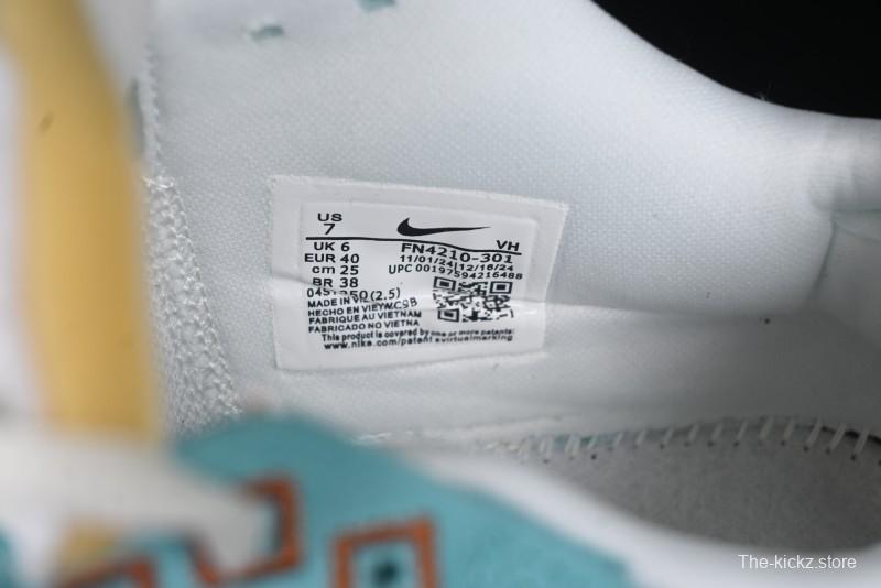 Nike SB Day One Low Top Casual Skate Shoes with Air Zoom Cushion - FN4210-301