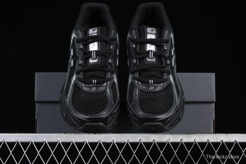 New Balance 740 Black and Silver Retro Running Sneakers for Men