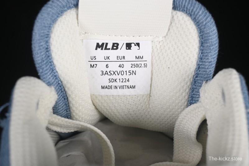 New York Yankees MLB Chunky Liner Lightweight Platform Sneakers with Hook and Loop Closure - 3ASXV015N50BLS