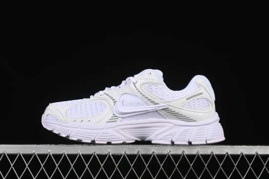 Nike V5 RNR Millennium Classic Retro Running Shoes with Foam Midsole - HJ5228-101