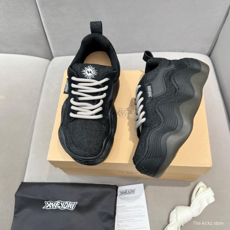 2025 Unisex HEYDAY Black Canvas Leather Wave Sneakers KFY00260