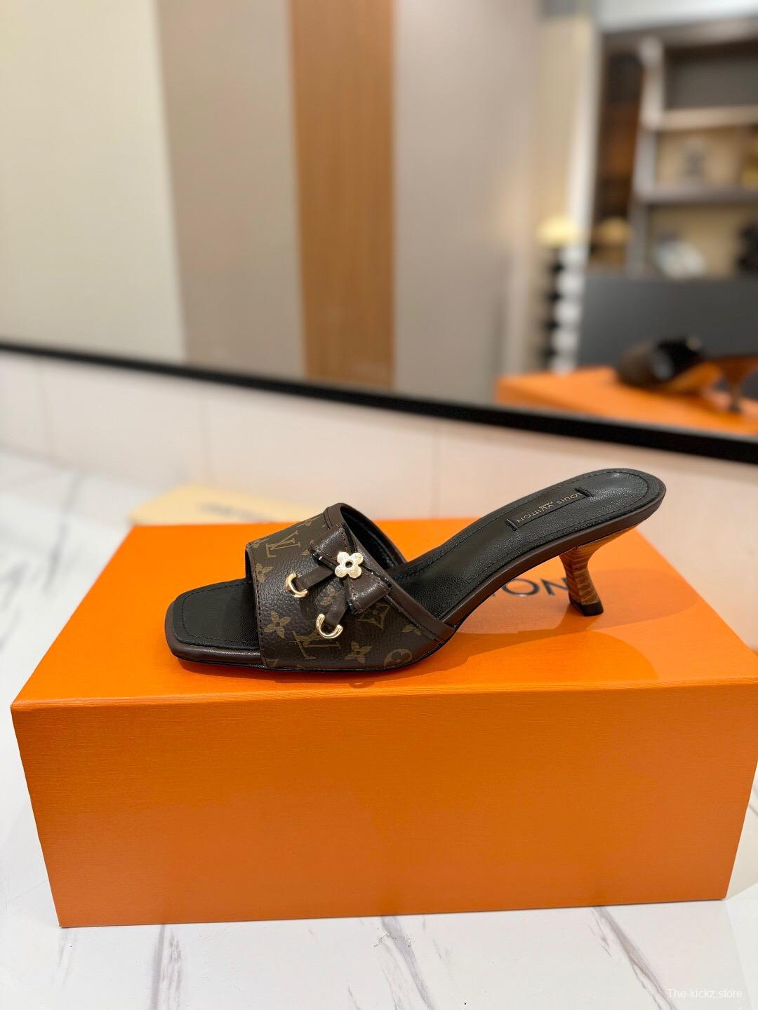 2025 Women Louis Vuitton Brown Leather Sandals KFY00310