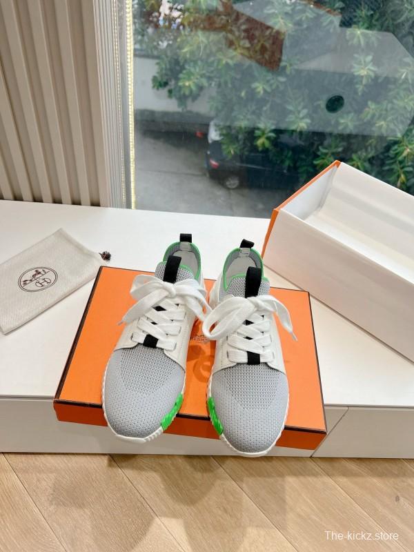 2024 Unisex Hermès White Green Calfskin Suede Sneakers MJ00290