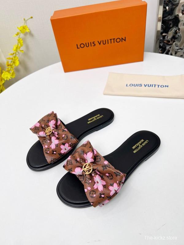 2025 Women Louis Vuitton Brown Pink Leather Slippers LY00190