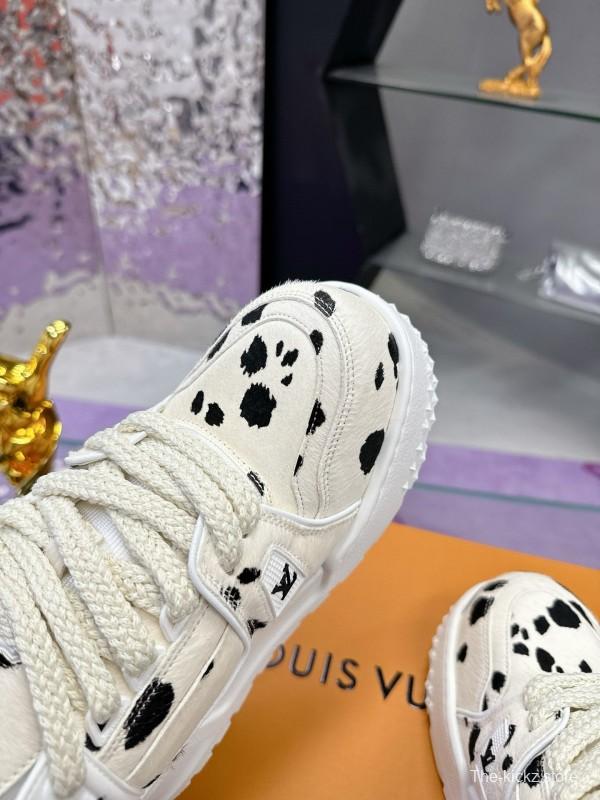 2024 Women Louis Vuitton White Black Leather Sneakers