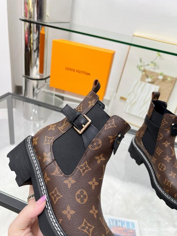 2024 Women Louis Vuitton brown leather ankle boots MJ00310
