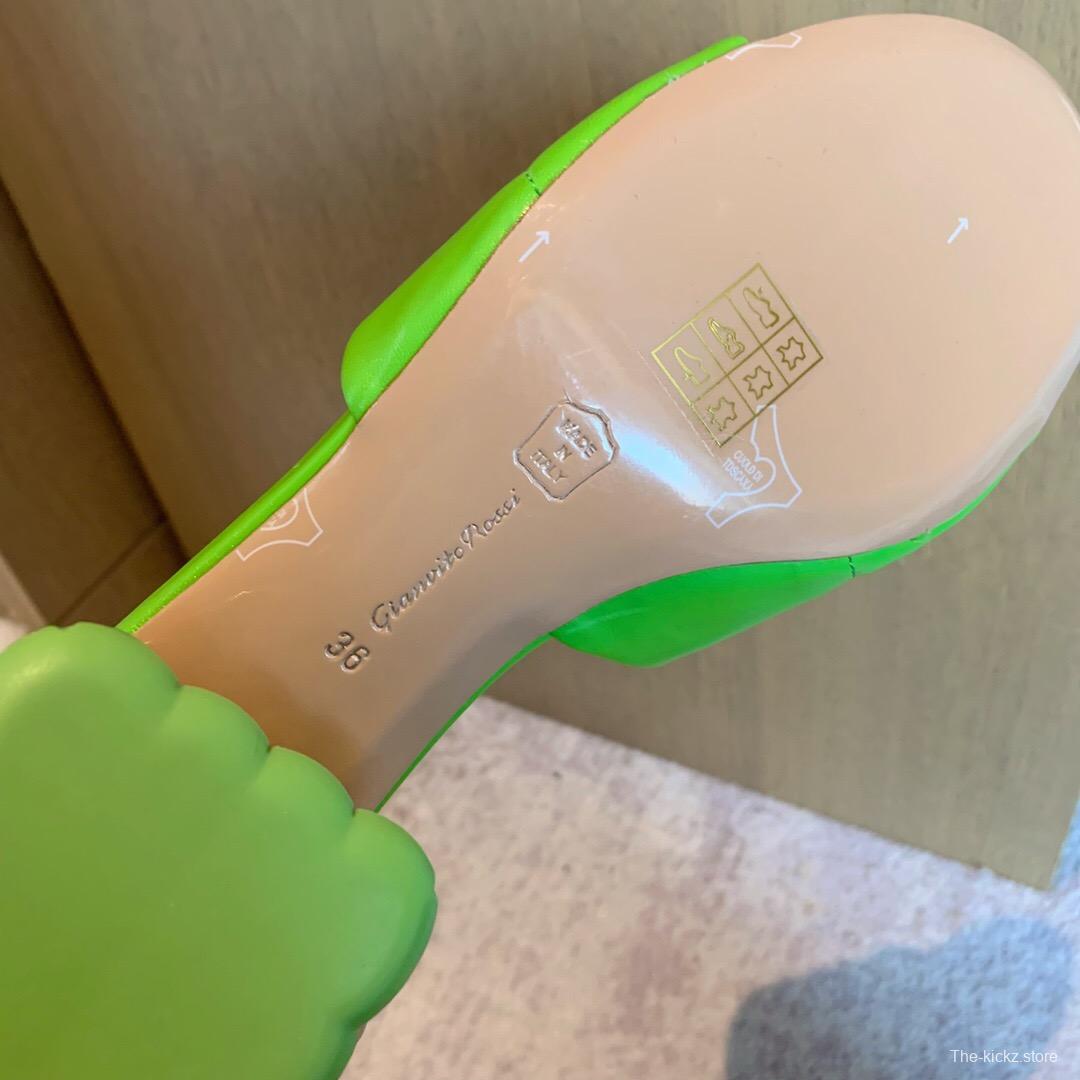 2025 Women Gianvito Rossi Green Leather Slippers KFY00260