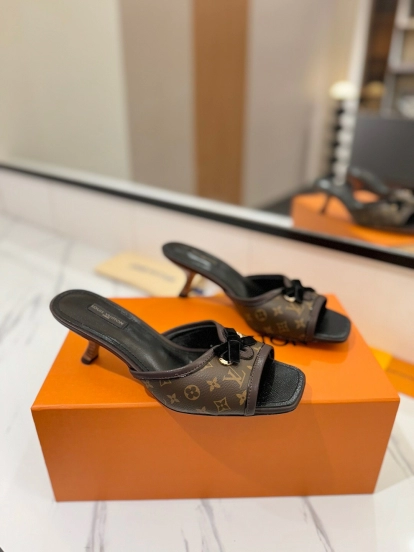 2025 Women Louis Vuitton Brown Monogram Leather Sandals KFY00310
