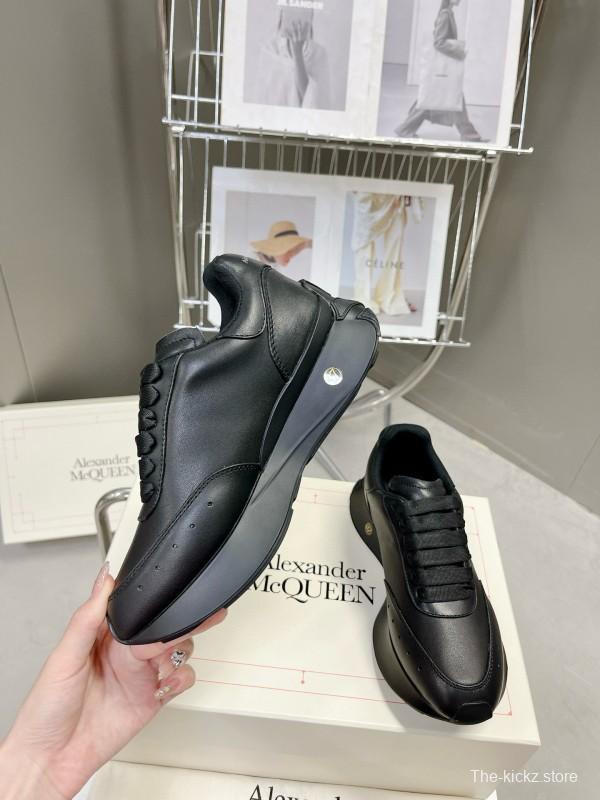 2024 Unisex Alexander McQueen Black Leather Sneaker Seal Logo MJ00370