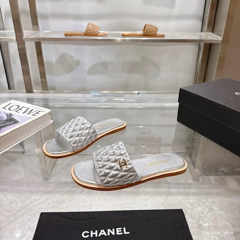 2025 Slippers Chanel Silver Leather Slippers