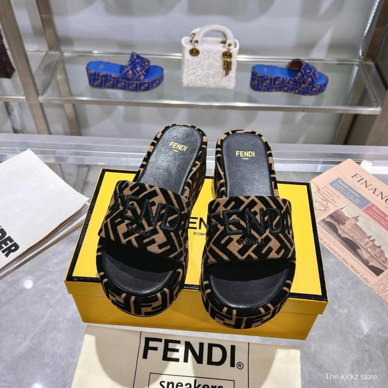 2025 Fendi Black Beige Canvas Platform Slippers