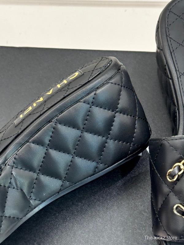 2025 Slippers Chanel Black Leather Slip-On Chain CC Logo