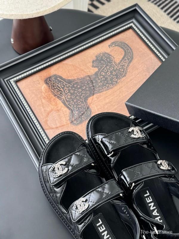 2025 Women Chanel Black Patent Leather Sandals LY00320