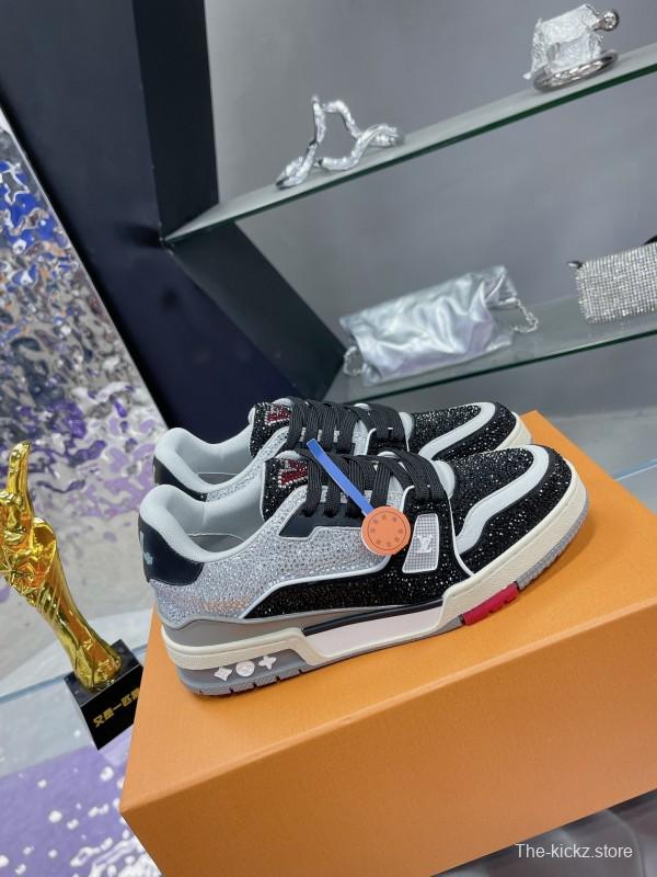 2025 Unisex Louis Vuitton Black White Leather Denim Plimsolls Handcrafted Diamonds AS00400