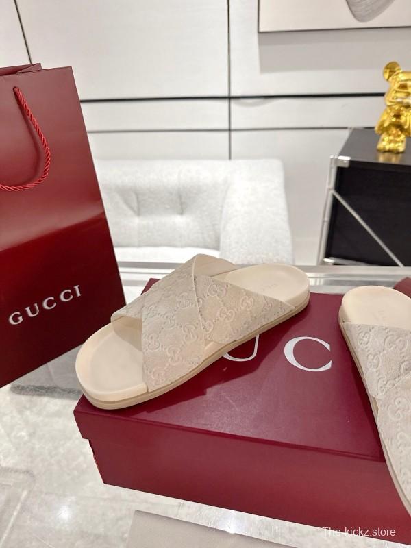 2025 Unisex Gucci Beige Suede Slippers Double G Embossed AS00240