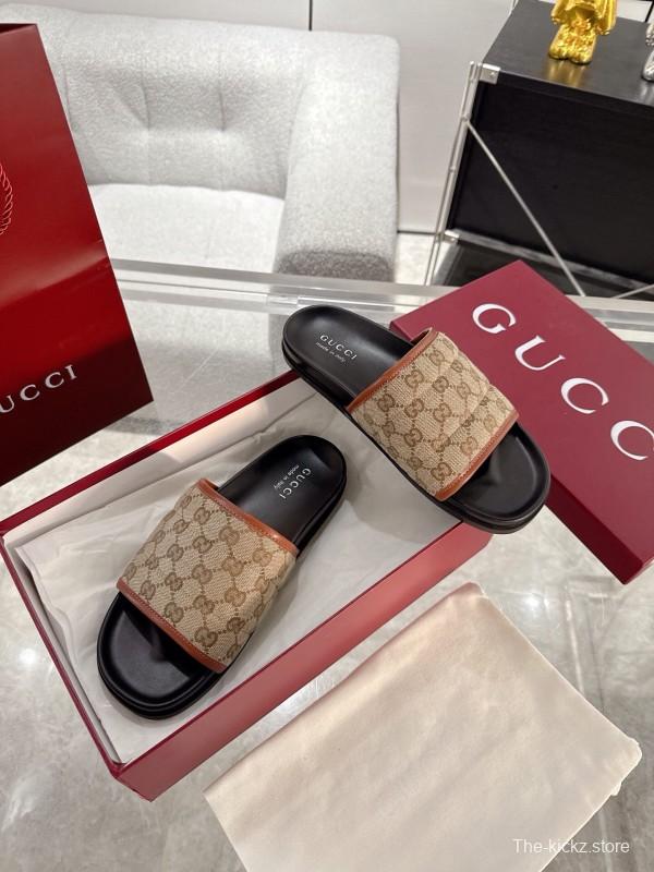 2025 Unisex Gucci Beige Brown Canvas Leather Slippers GG Embossed AS00240