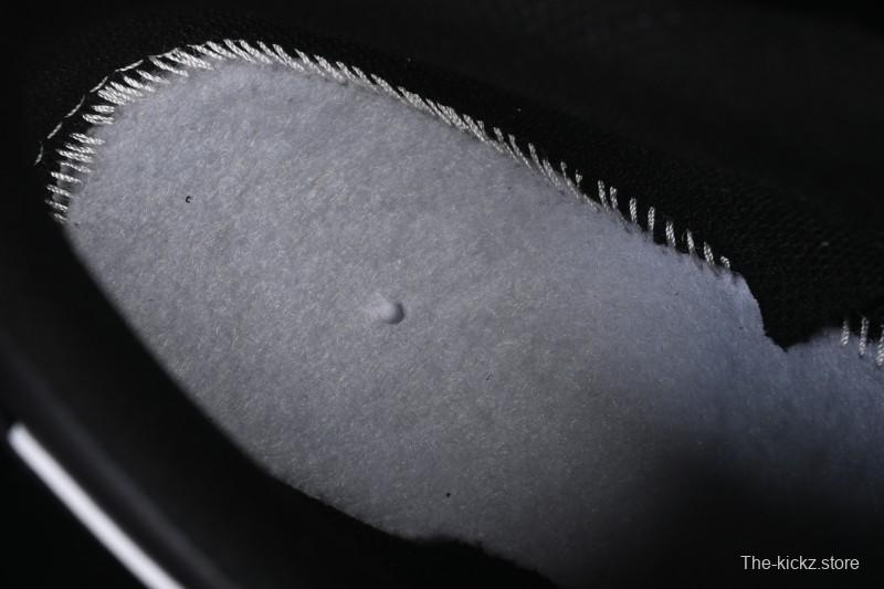 Nike Air Max 90 Retro Running Shoes with Air Cushion - CD6864-029