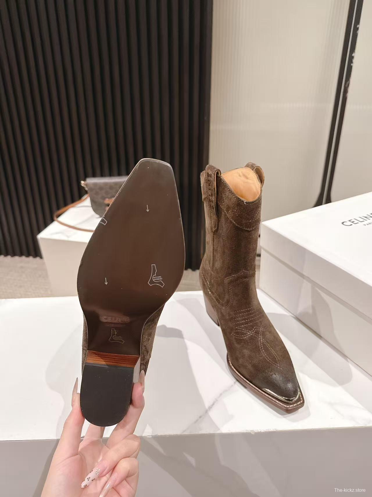 CELINE Fashion Boots 2025 SS Collection with Arch of Triumph Logo - LY00440