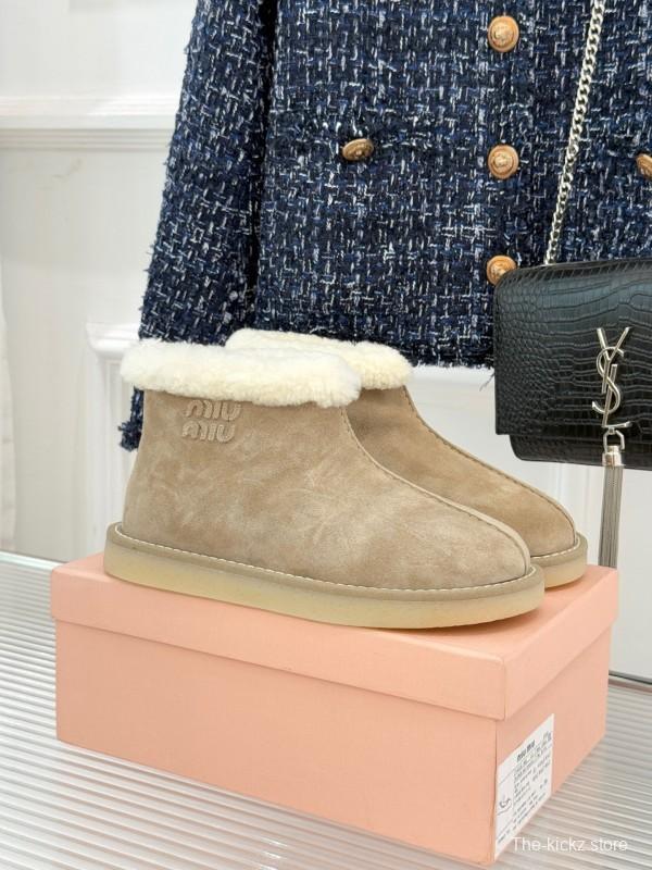 Miu Miu Retro Shearling Platform Snow Boots - KFY00300