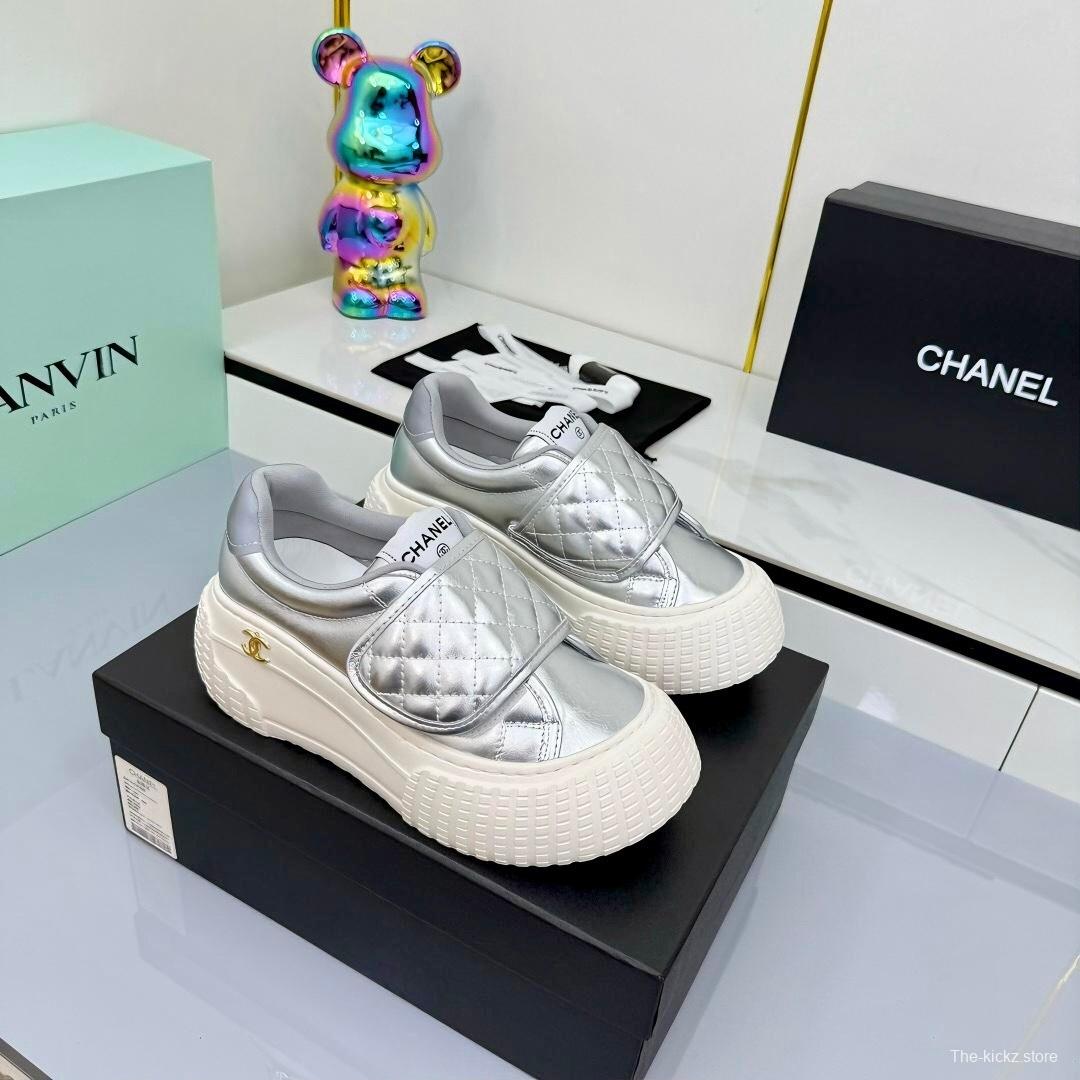 Chanel 2025/SS Panda Casual Sneakers Bread Shoes - LY00330