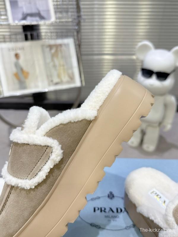 Prada Spring-Summer 2025 Runway Shearling Slippers - KFY00280