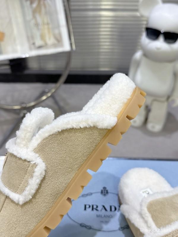 Prada Fall/Winter 2025 New Fur Mule Slippers with Triangle Buckle Bread Loaf Toe - KFY00270
