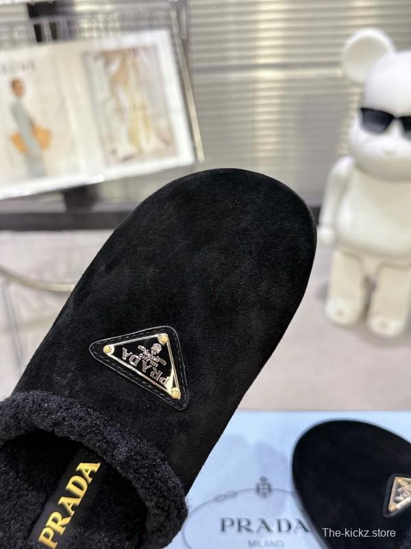 Prada 2025 Fall Winter New Fur Mule Slippers Triangle Buckle Bread Toe Half Slippers - KFY00270