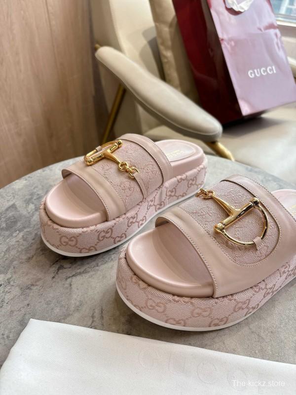 Gucci 8356-8 Women's Sandals with Horsebit Buckle Detail