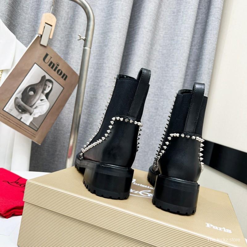 Christian Louboutin Fall/Winter 2025 Classic Ankle Boots with Studded Design - LY00330