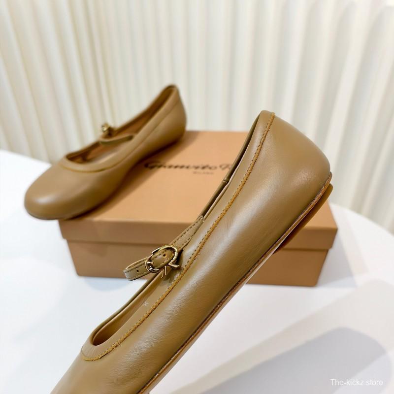 Gianvito Rossi Bohemian Style Flat Ballet Shoes - LY00310