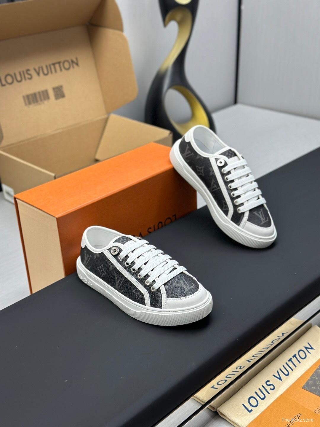 Louis Vuitton Time Out Series Animal Print Casual White Sneakers - AS00260