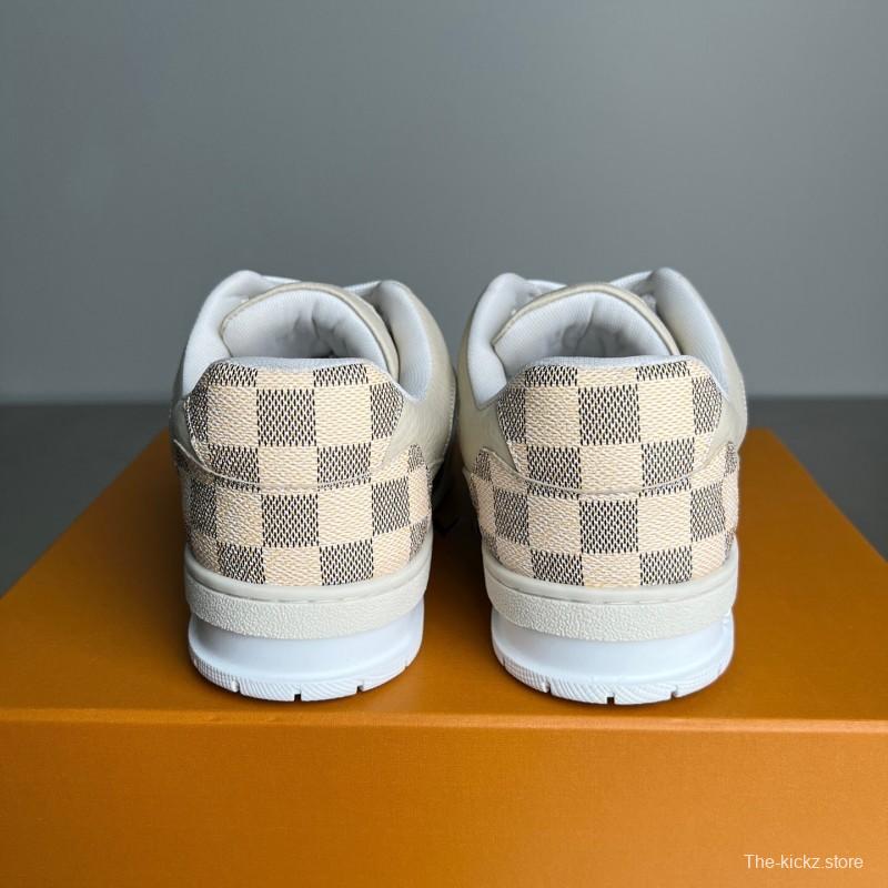 Louis Vuitton 2025 Spring/Summer Collection Luxury Sneakers with Signature Logo and Dual-Color TPU Outsole - YC