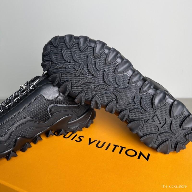 LV RUSH Calfskin Metal LV Circle Accessory Slip-Resistant Low-Top Casual Lifestyle Shoes - YC