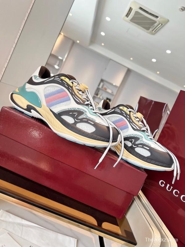 Gucci 2025 SS Collection 2.0 Sneakers with Reflective Stripes and Retro Design - AS00450